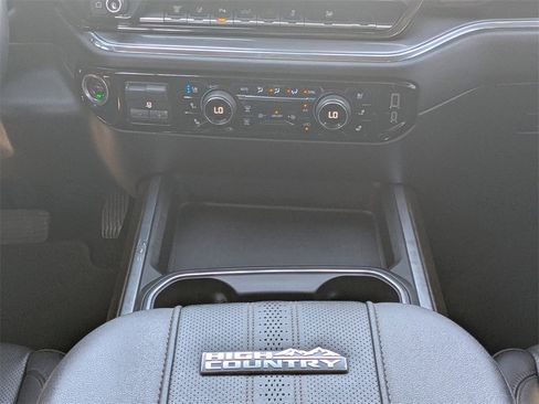 Used 2025 Chevrolet Silverado 3500 High Country w/ High Country Premium Package image 20