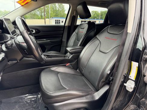 Used 2022 Jeep Compass Trailhawk w/ Trailhawk Elite Group AWD/4WD image 13