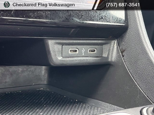 Used 2025 Volkswagen Jetta Sport FWD image 39