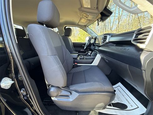 Used 2022 Toyota Tundra SR5 w/ SR5 Convenience Package image 22