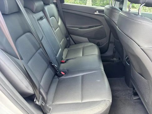 Used 2016 Hyundai Tucson Limited FWD image 17
