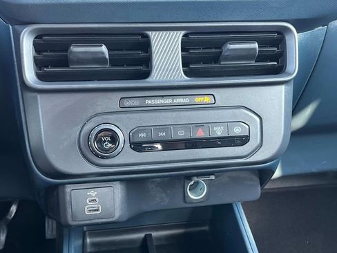 Used 2025 Ford Maverick XL w/ Equipment Group 102A image 31