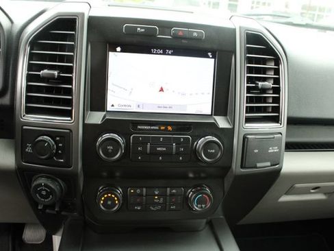 Used 2019 Ford F150 XLT w/ Equipment Group 302A Luxury AWD/4WD image 10