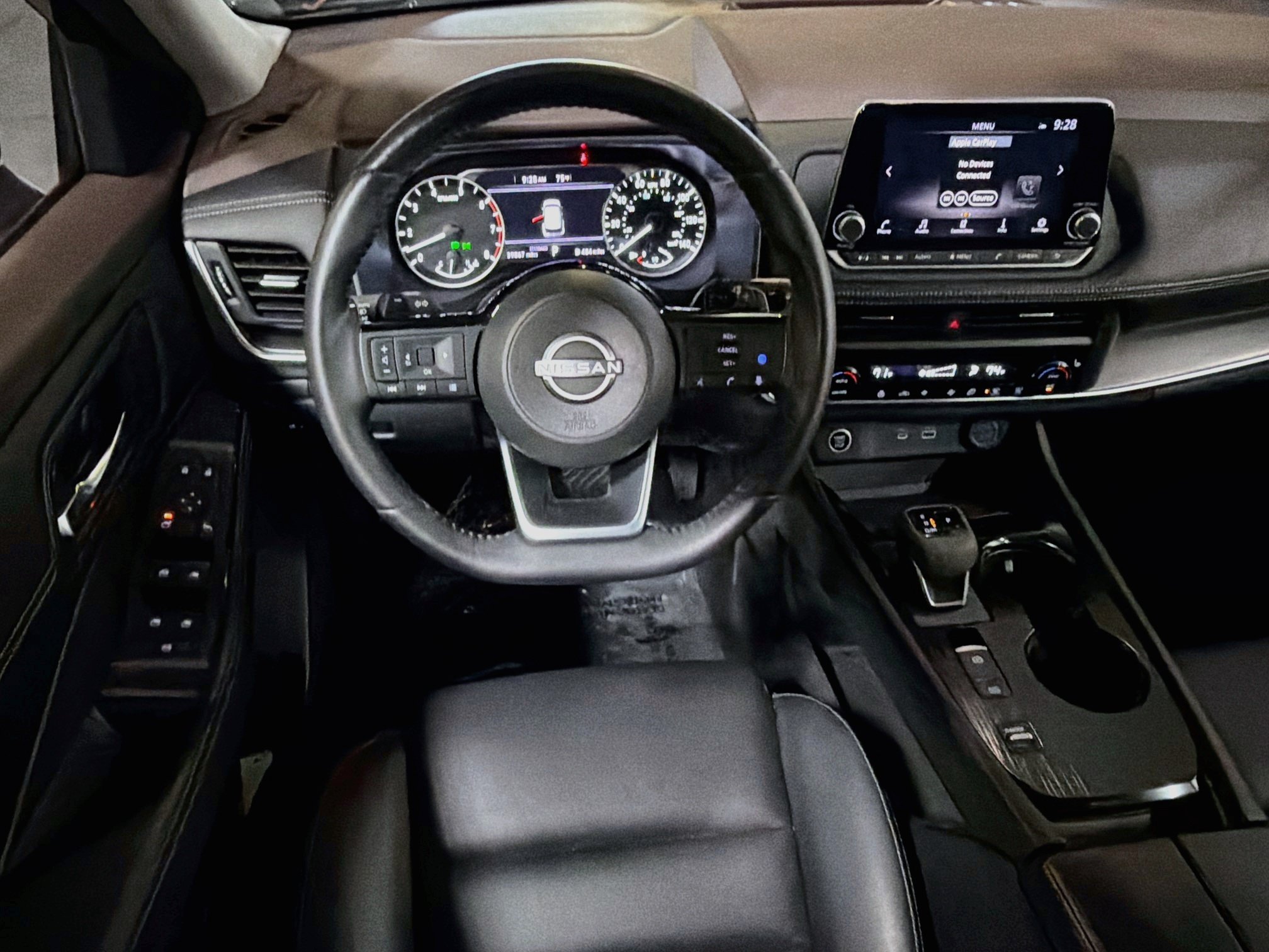 Used 2023 Nissan Rogue SV w/ SV Premium B Package FWD image 16