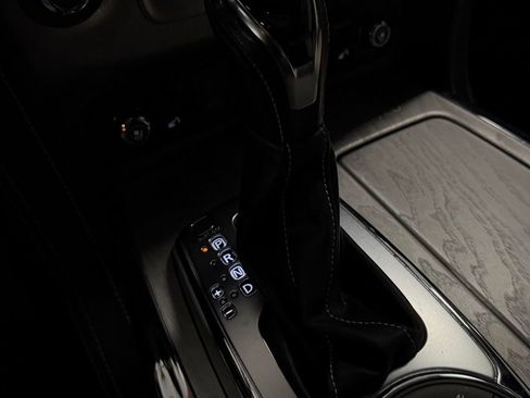 Used 2019 INFINITI QX80 Limited w/ All-Season Package AWD/4WD image 20