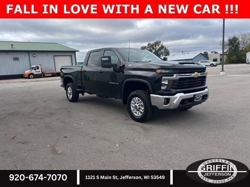 Used 2025 Chevrolet Silverado 2500 LT w/ Safety Package image 7
