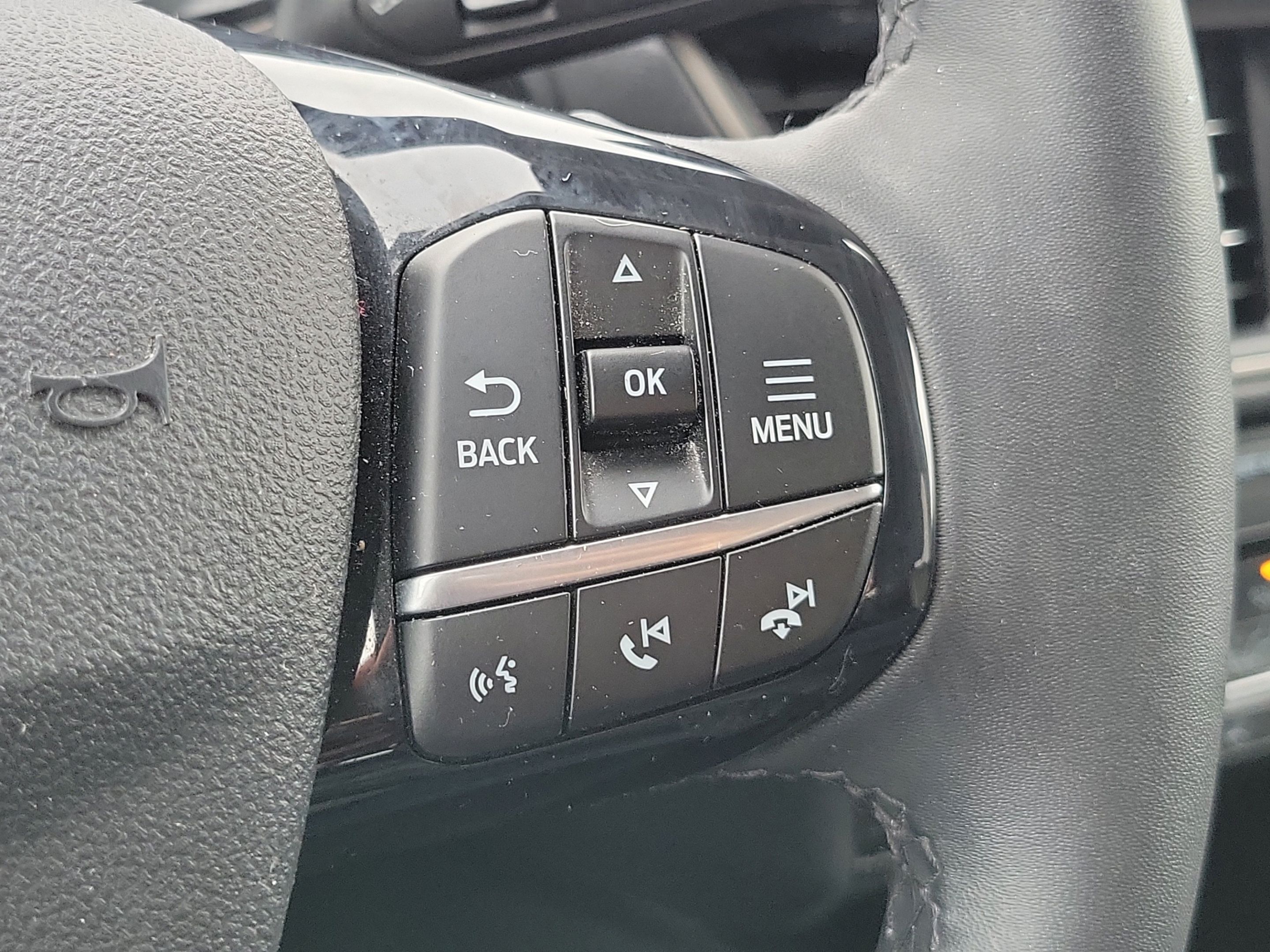 Used 2022 Ford Escape SE w/ Cold Weather Package AWD/4WD image 21