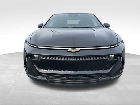 New 2026 Chevrolet Equinox EV LT image 8