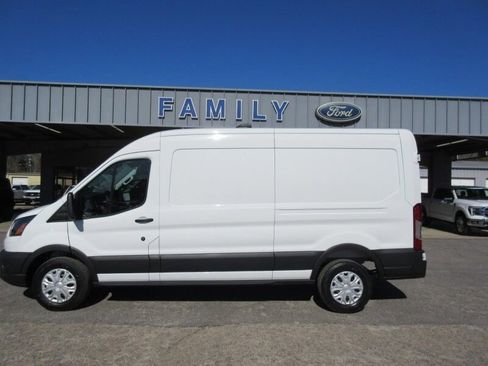 New 2026 Ford Transit 250 148 Medium Roof image 2