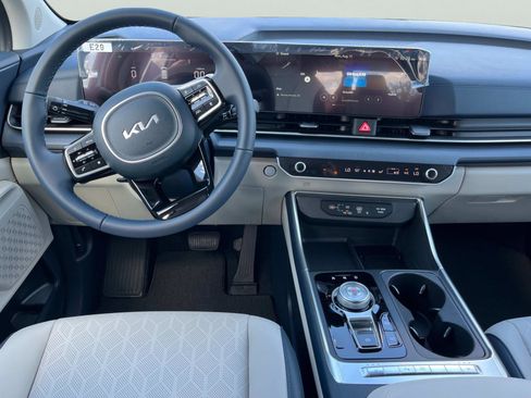 New 2026 Kia Carnival EX FWD image 14