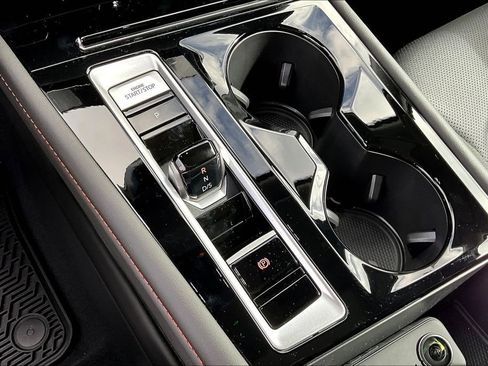 New 2026 Volkswagen Atlas Peak Edition AWD/4WD image 28