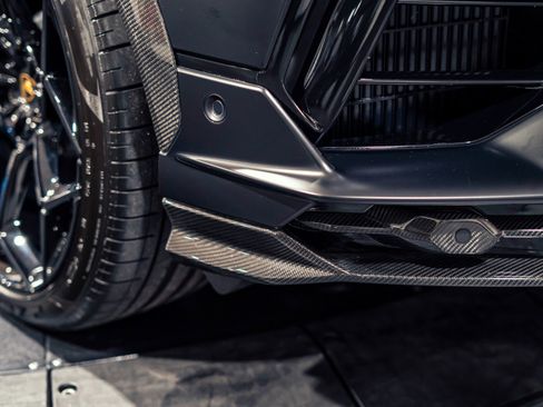 Used 2023 Lamborghini Urus Performante AWD/4WD image 5