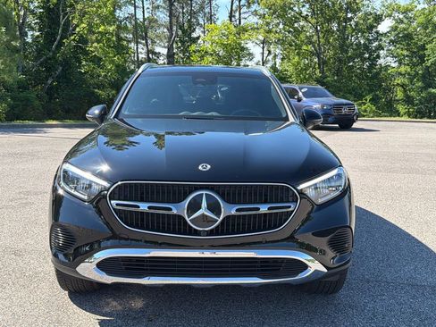 Used 2025 Mercedes-Benz GLC 300 image 4