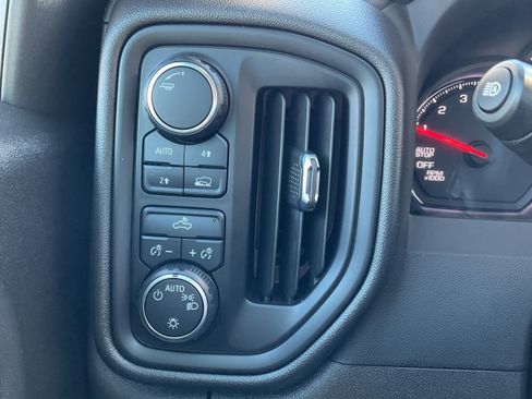 Certified 2024 Chevrolet Silverado 1500 Custom AWD/4WD image 10