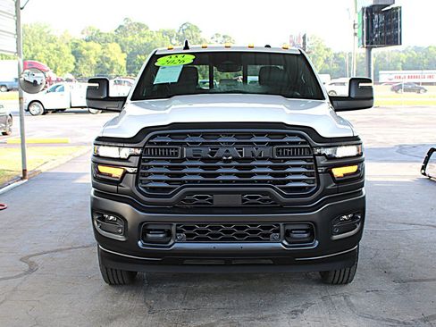 Used 2026 RAM 2500 Tradesman AWD/4WD image 8