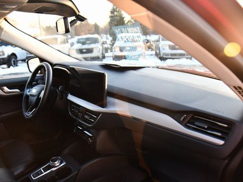 Used 2024 Ford Escape Platinum image 13