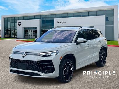Used 2026 Volkswagen Tiguan SEL R-Line