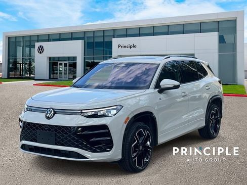 Used 2026 Volkswagen Tiguan SEL R-Line AWD/4WD image 1