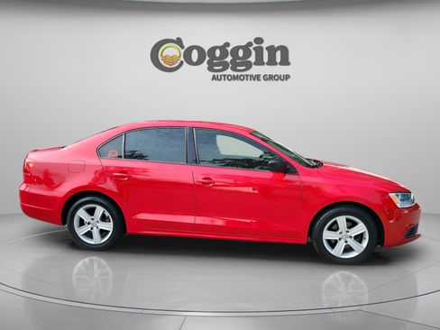 Used 2013 Volkswagen Jetta S image 6