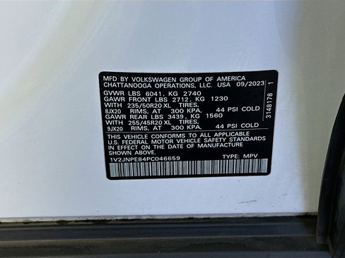 Used 2023 Volkswagen ID.4 Pro S Plus AWD/4WD image 12