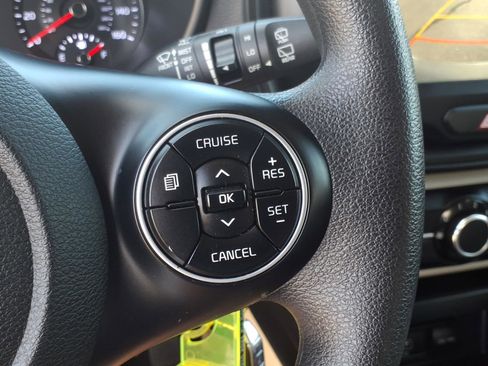 Used 2021 Kia Soul LX image 26