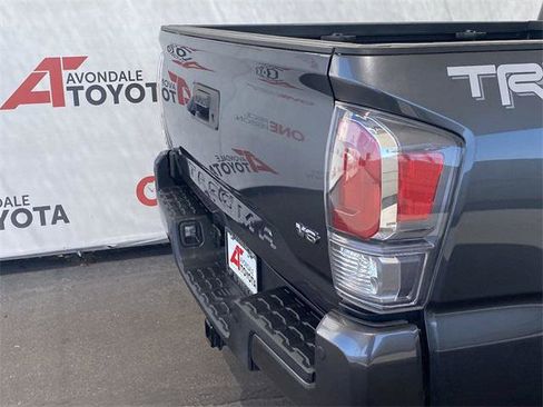 Certified 2023 Toyota Tacoma TRD Off-Road w/ Technology Package AWD/4WD image 8