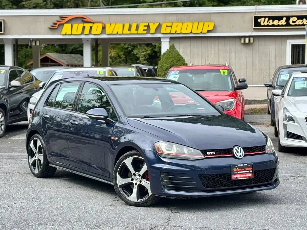Used 2015 Volkswagen GTI SE w/ Lighting Package (SEL) FWD image 1