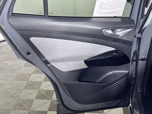 Certified 2024 Volkswagen ID.4 2WD image 20