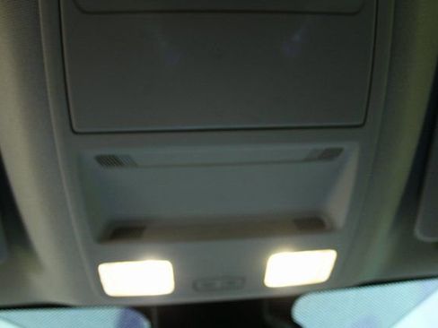 Used 2021 Ford Ranger Lariat w/ Tremor Off-Road Package image 21