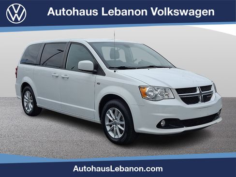 Used 2019 Dodge Grand Caravan SE image 1