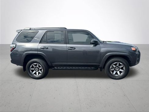 Used 2022 Toyota 4Runner TRD Off-Road Premium AWD/4WD image 6