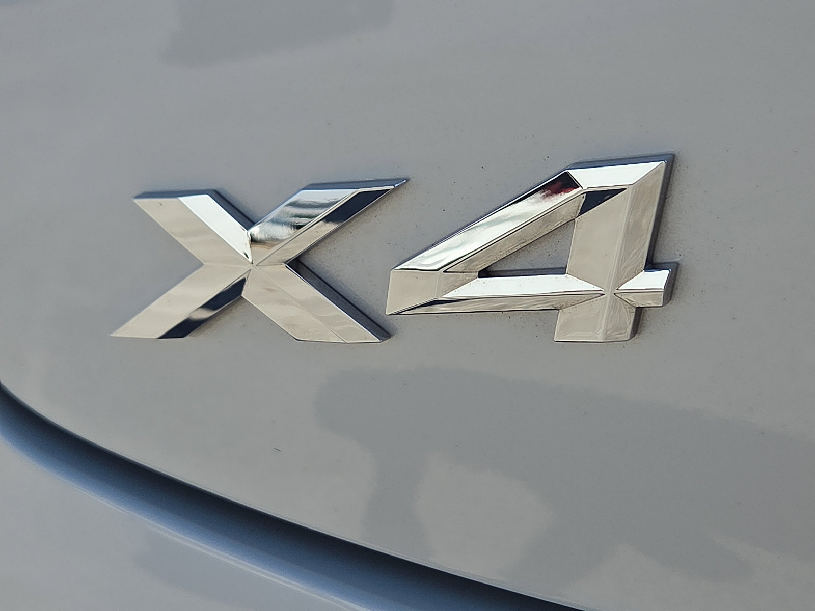Used 2025 BMW X4 xDrive30i w/ Premium Package AWD/4WD image 8