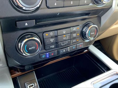Used 2017 Ford F150 Lariat AWD/4WD image 32