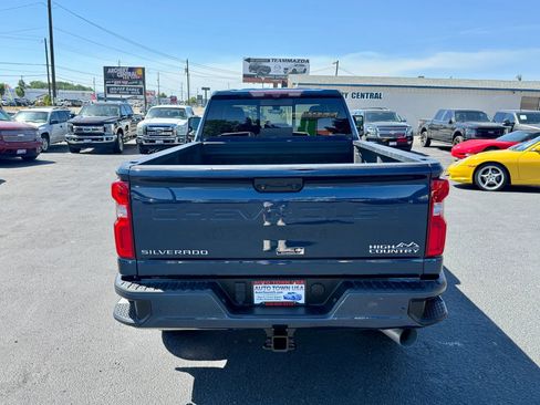 Used 2020 Chevrolet Silverado 3500 High Country AWD/4WD image 4