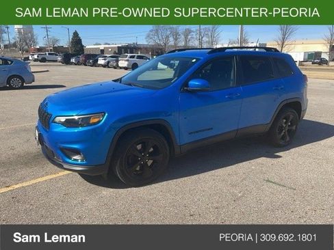 Used 2021 Jeep Cherokee Latitude Plus FWD image 2
