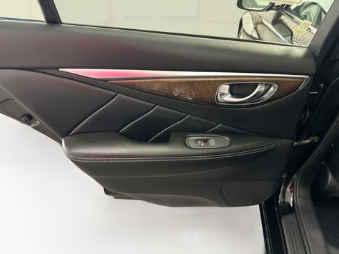 Used 2019 INFINITI Q50 Luxe w/ Essential Package (3.0T Luxe) AWD/4WD image 28