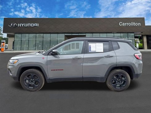 Used 2024 Jeep Compass Trailhawk image 8