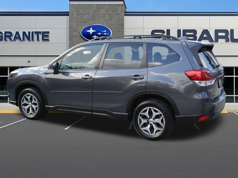 Used 2023 Subaru Forester Premium AWD/4WD image 8