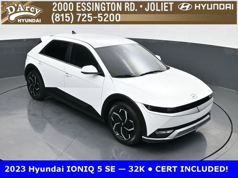 Certified 2023 Hyundai Ioniq 5 SE w/ Cargo Package image 15