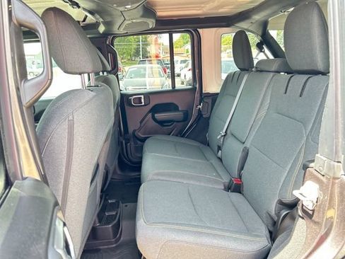 Used 2025 Jeep Wrangler Unlimited Sport S 4xe AWD/4WD image 19