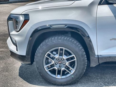 New 2026 GMC Terrain AT4 w/ Convenience Package III image 71