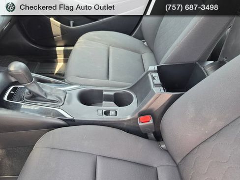 Used 2024 Toyota Corolla LE FWD image 36
