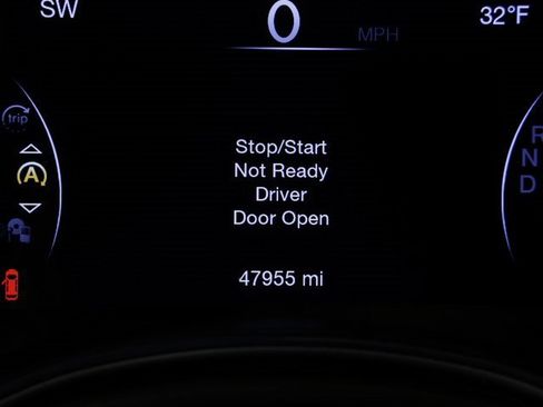 Used 2022 Jeep Grand Cherokee Laredo X image 24