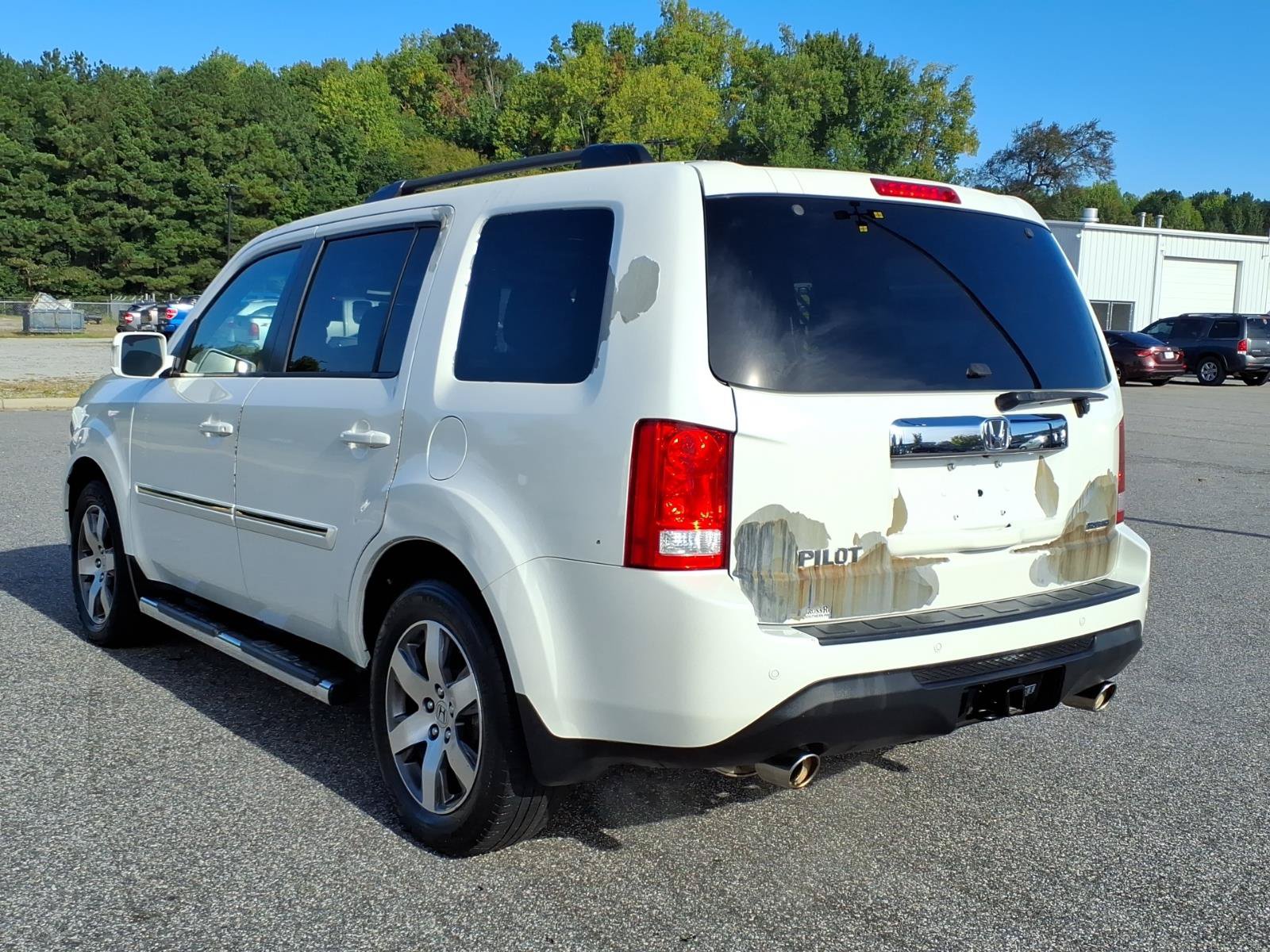 Used 2015 Honda Pilot Touring image 25