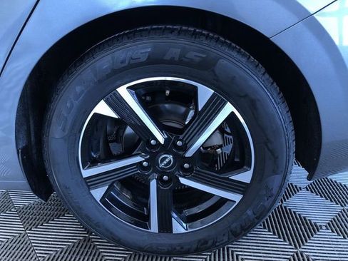 Used 2024 Nissan Sentra SV image 17