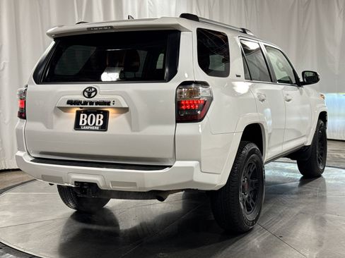 Used 2024 Toyota 4Runner SR5 Premium w/ Moonroof Package AWD/4WD image 10