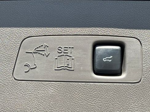 Used 2022 Lincoln Corsair Reserve w/ Equipment Group 201A image 36