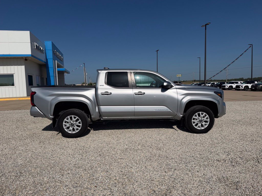 Used 2024 Toyota Tacoma SR5 AWD/4WD image 2