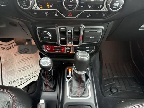 Used 2021 Jeep Wrangler Unlimited Rubicon w/ Cold Weather Group image 22