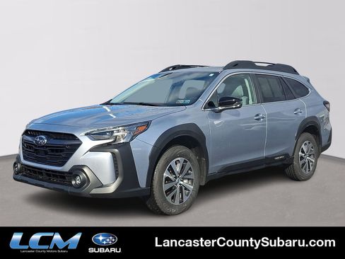 Certified 2025 Subaru Outback Premium image 1